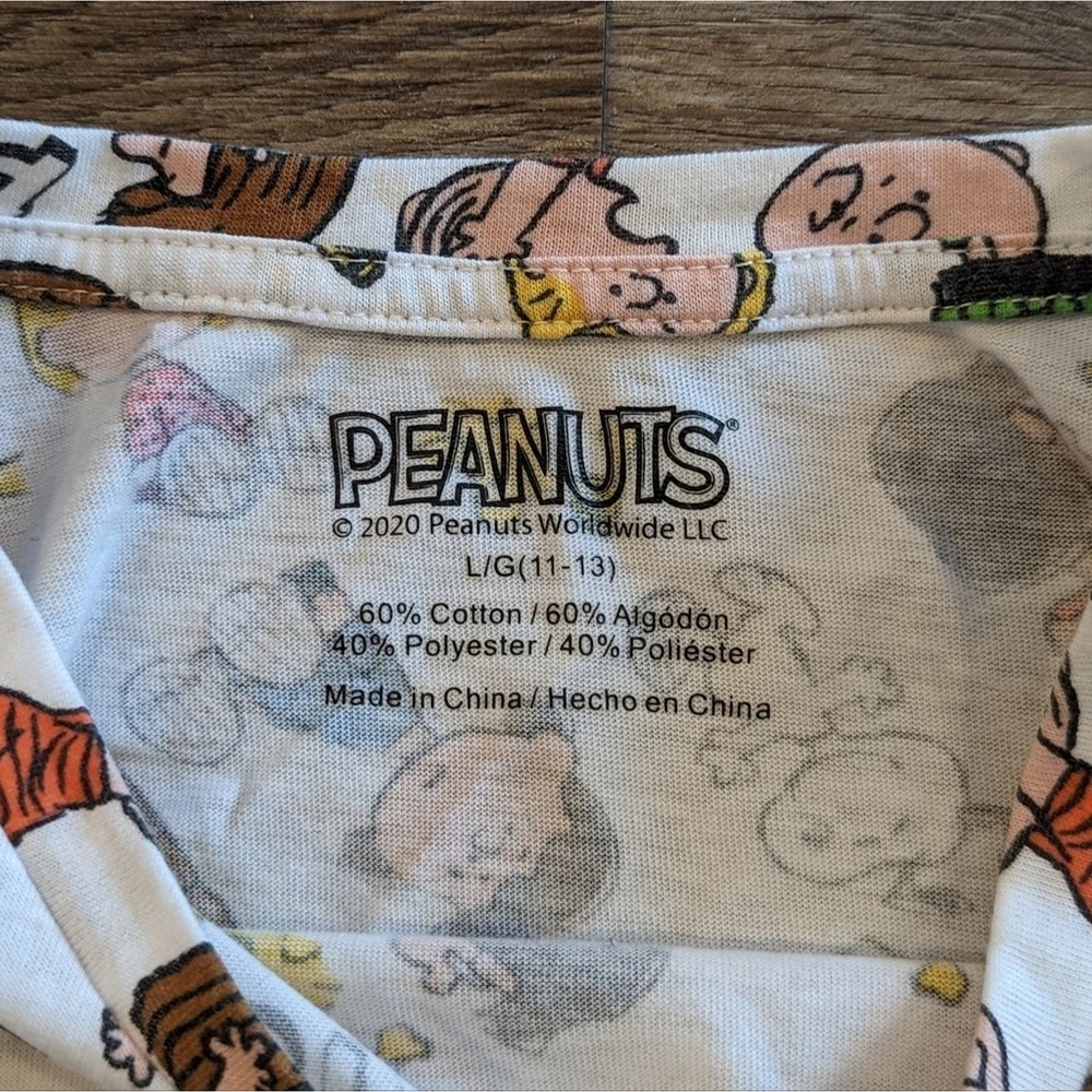 Peanuts Character Top - Picture 3 of 4